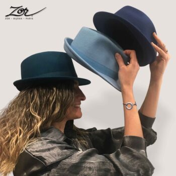 Bracelet moderne, mode, chapeaux, vêtements, étoles: rue d'Aboukir. Magasin de bijoux Zor création à Paris 2